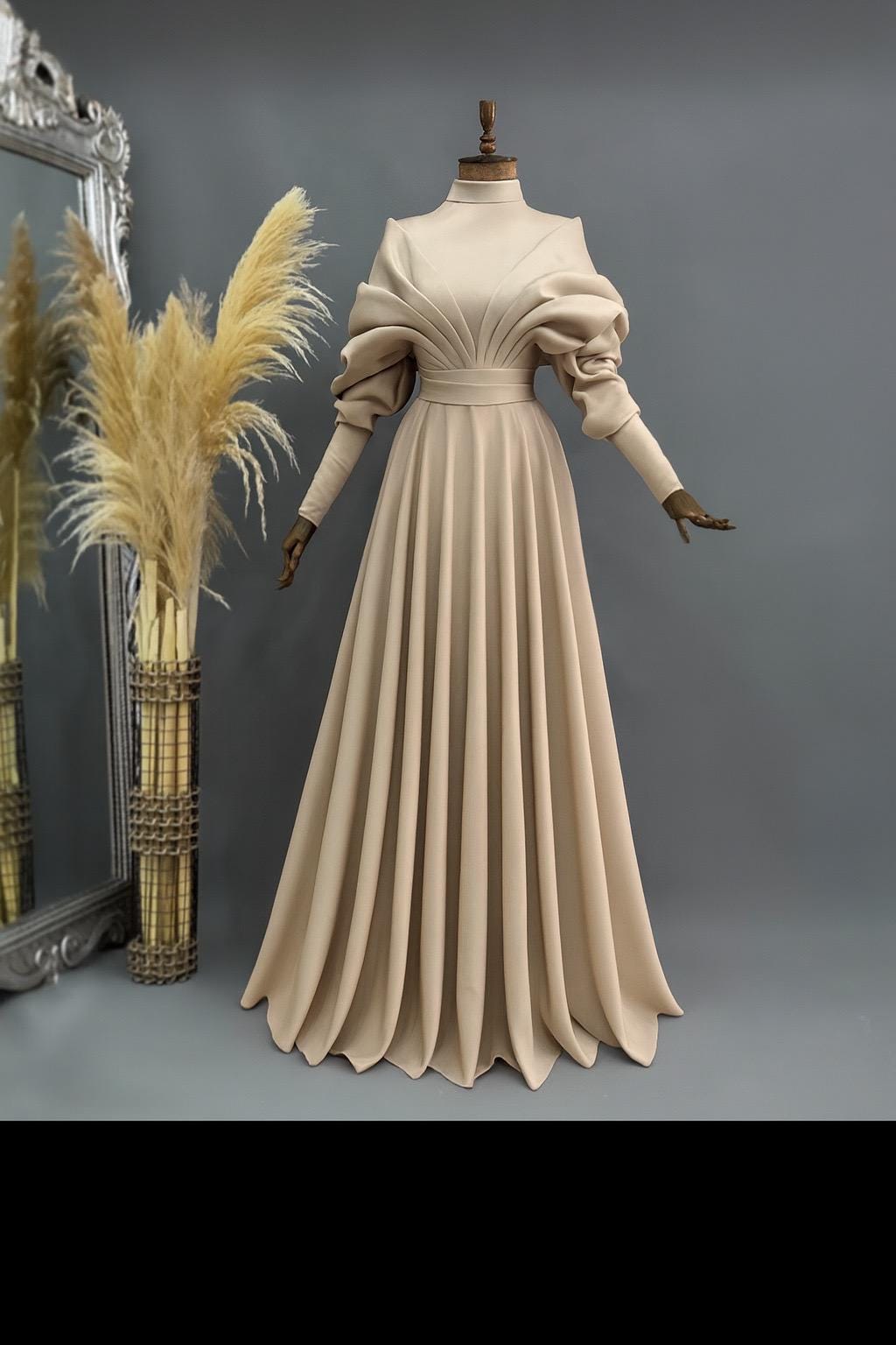 Luxury Islamic Evening Dress – Bright Brown Hijab Engagement Gown with Sparkling Detailing