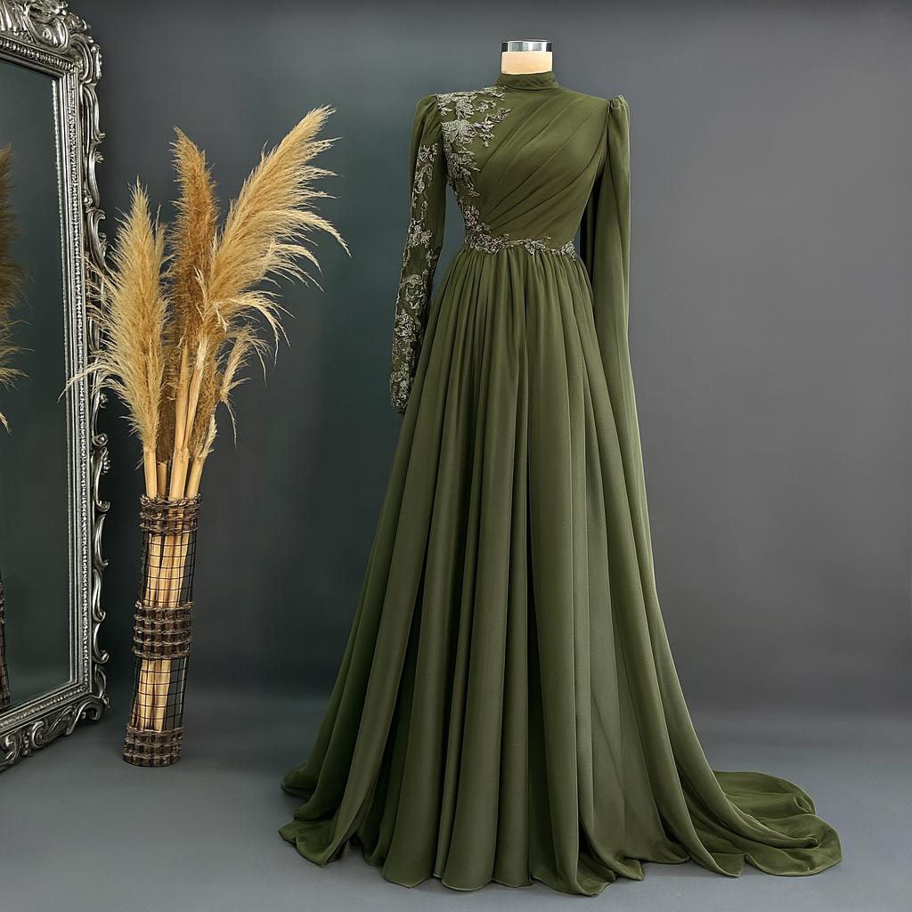 Luxury Islamic Evening Dress – Blue Hijab Engagement Gown with Sparkling Detailing