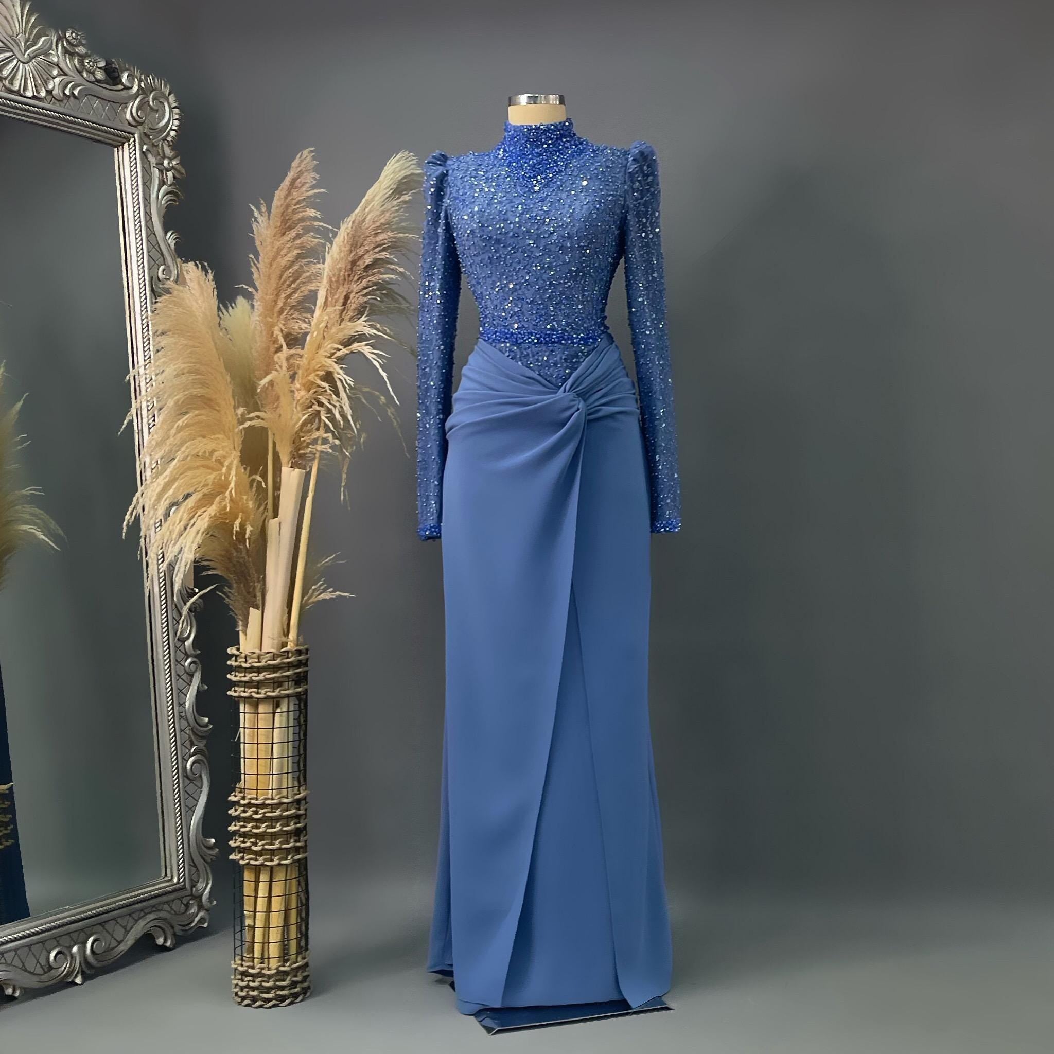 Elegant Hijab Evening Dress – Sparkling Green Islamic Formal Gown for Engagement